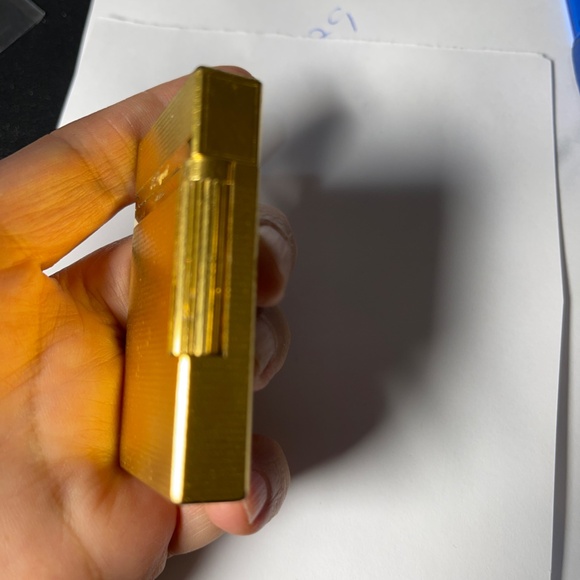 Rare S.T. Dupont Line 2 GoldPlated Lighter Montparnasse Grain d’Orge Ref. 016281 - Picture 8 of 15